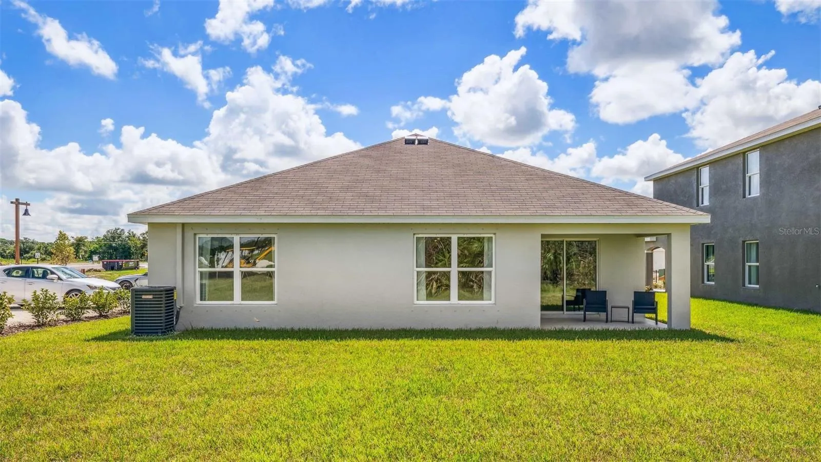 5918 SILVER FEATHER WAY