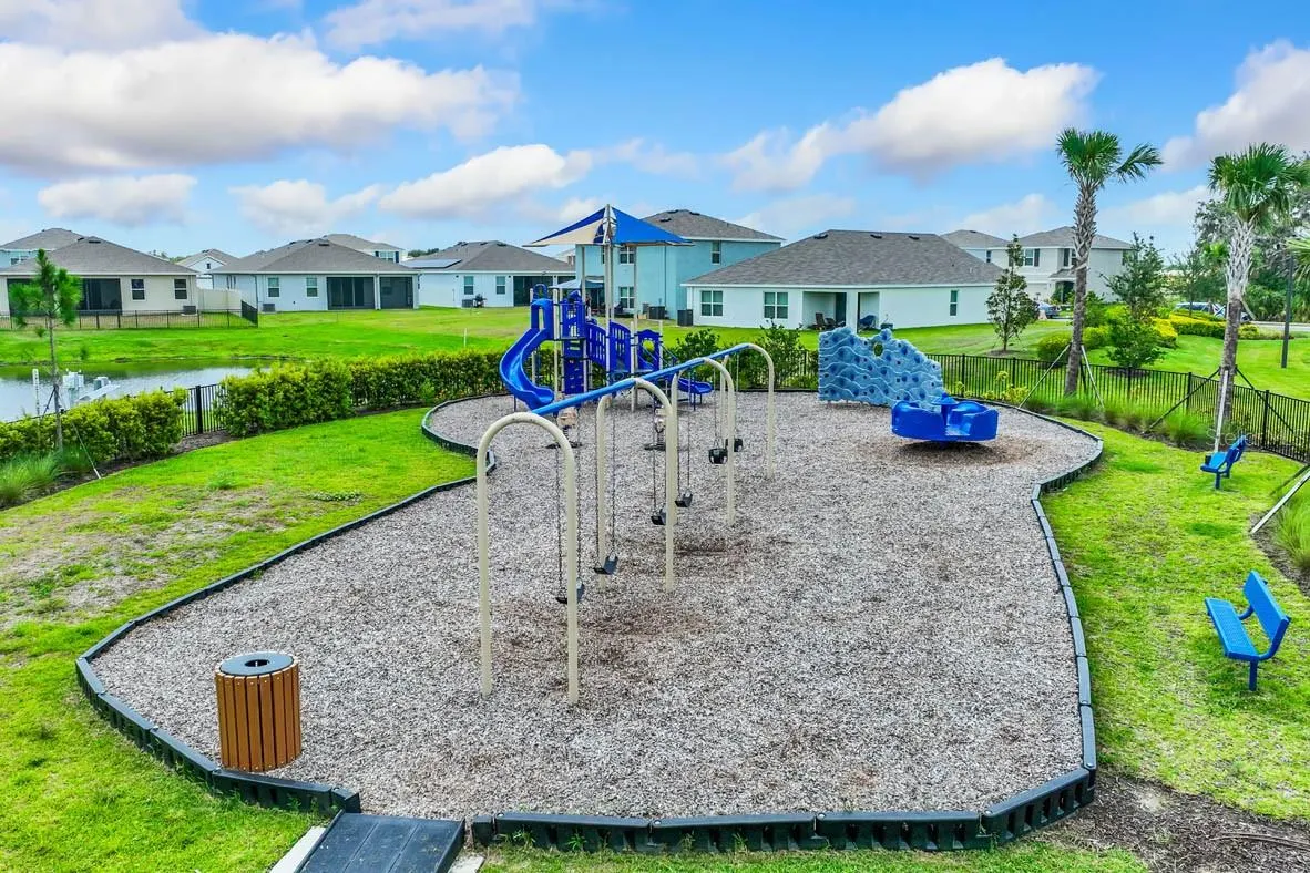 5918 SILVER FEATHER WAY