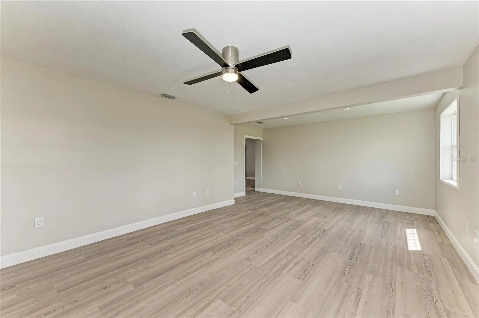 8164 ROBERT ST