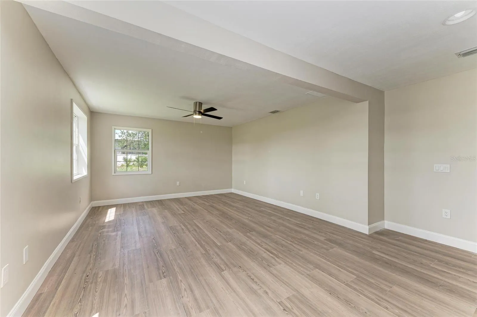 8164 ROBERT ST