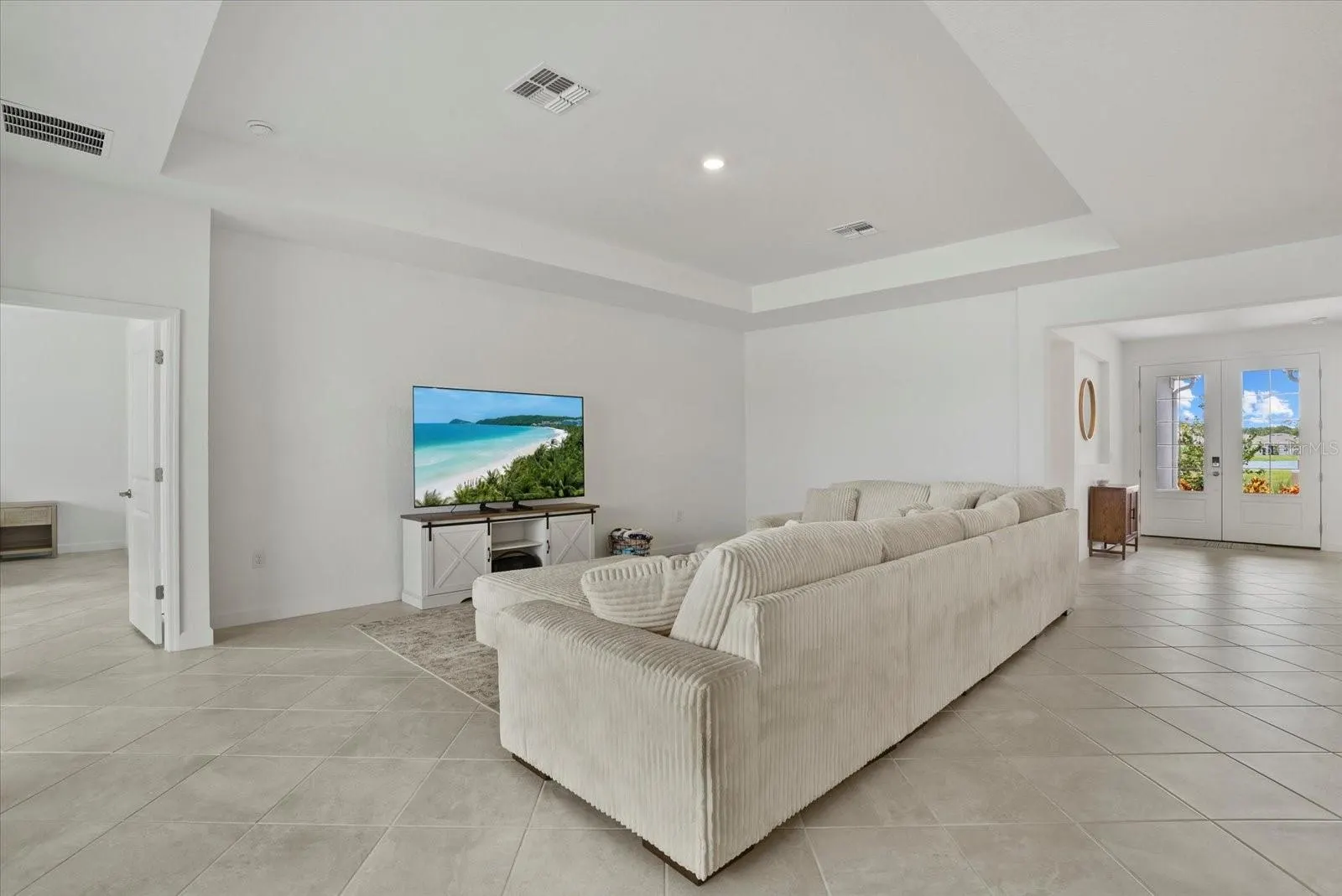 8554 SAINT KITTS CIR