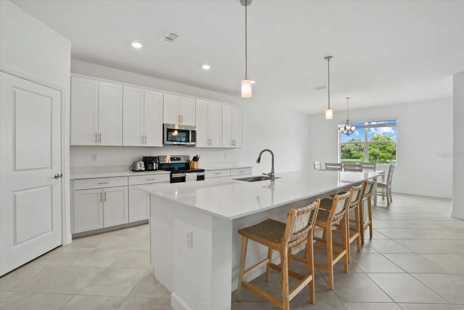 8554 SAINT KITTS CIR