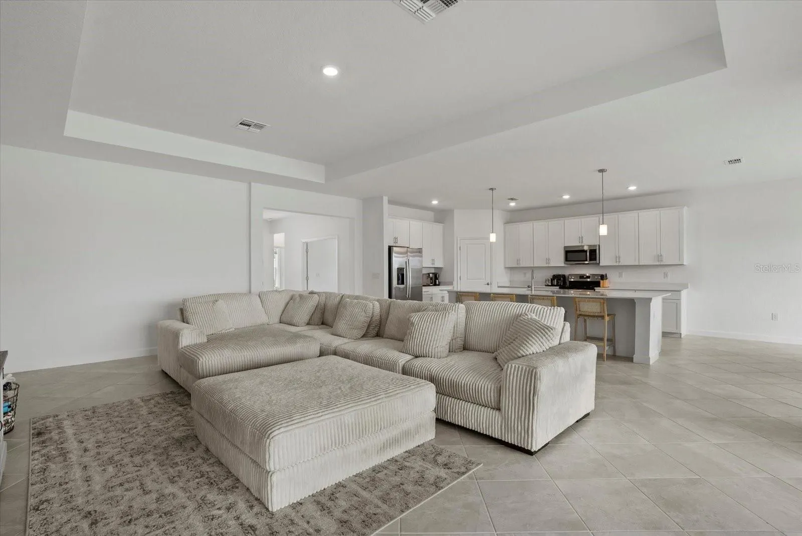 8554 SAINT KITTS CIR