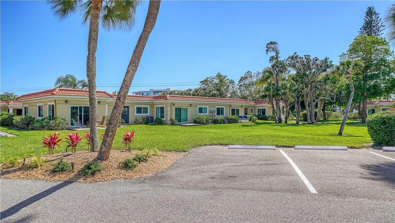 4760 GULF OF MEXICO DR. VILLA 7