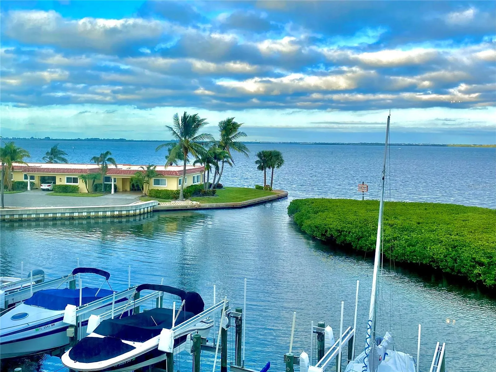 4760 GULF OF MEXICO DR. VILLA 7