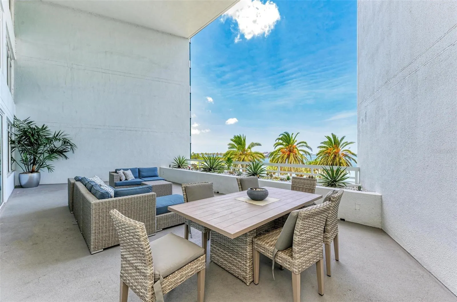 888 BLVD OF THE ARTS #303, #303