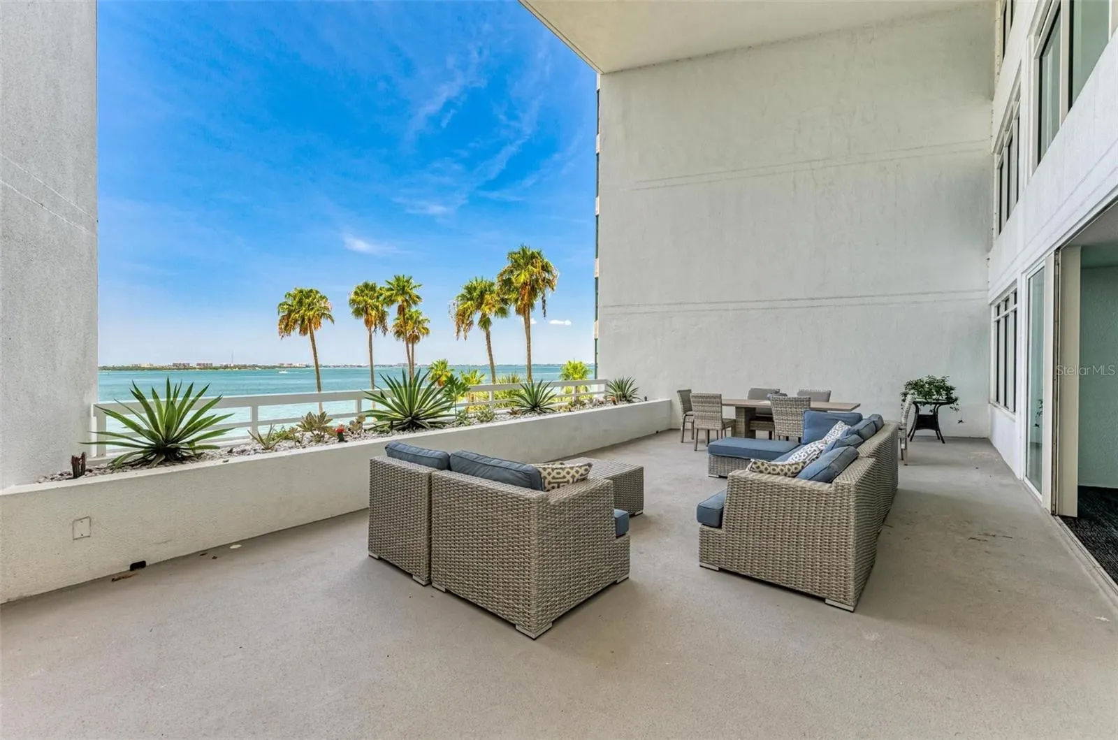 888 BLVD OF THE ARTS #303, #303