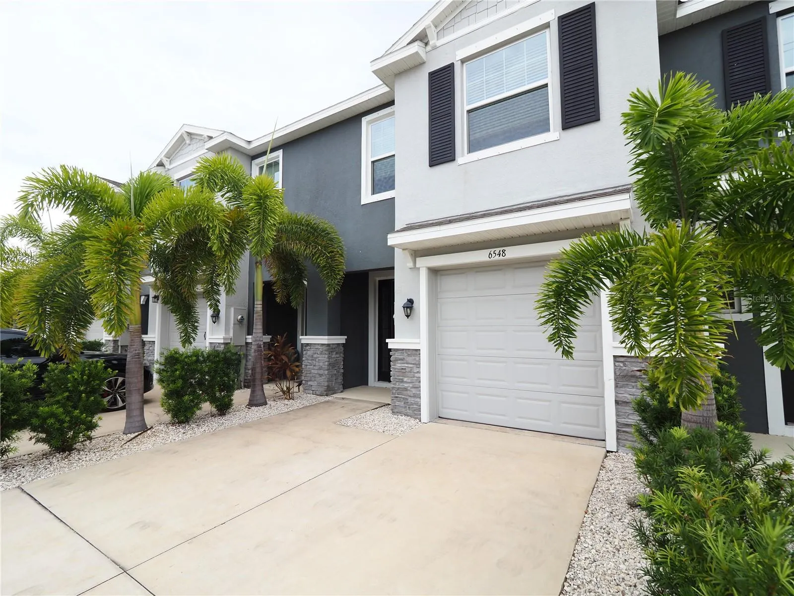 6548 SERENITY FALL LN