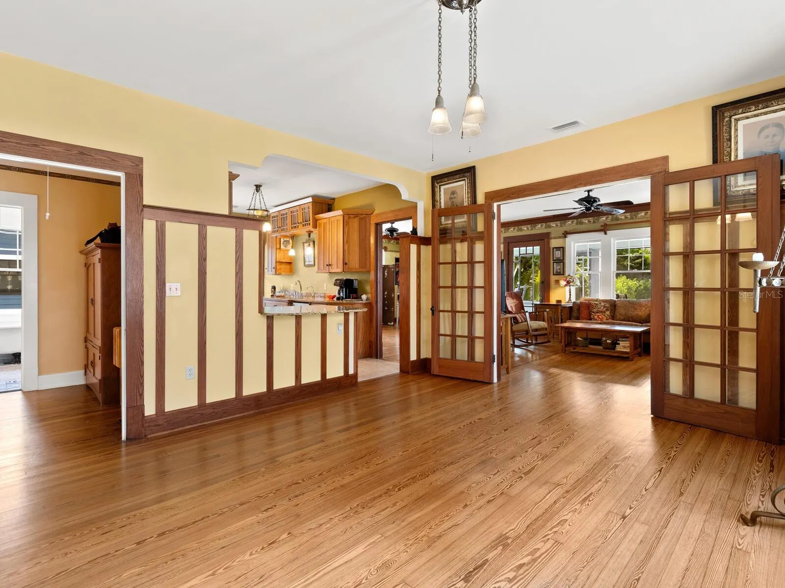 2322 7TH AVE W