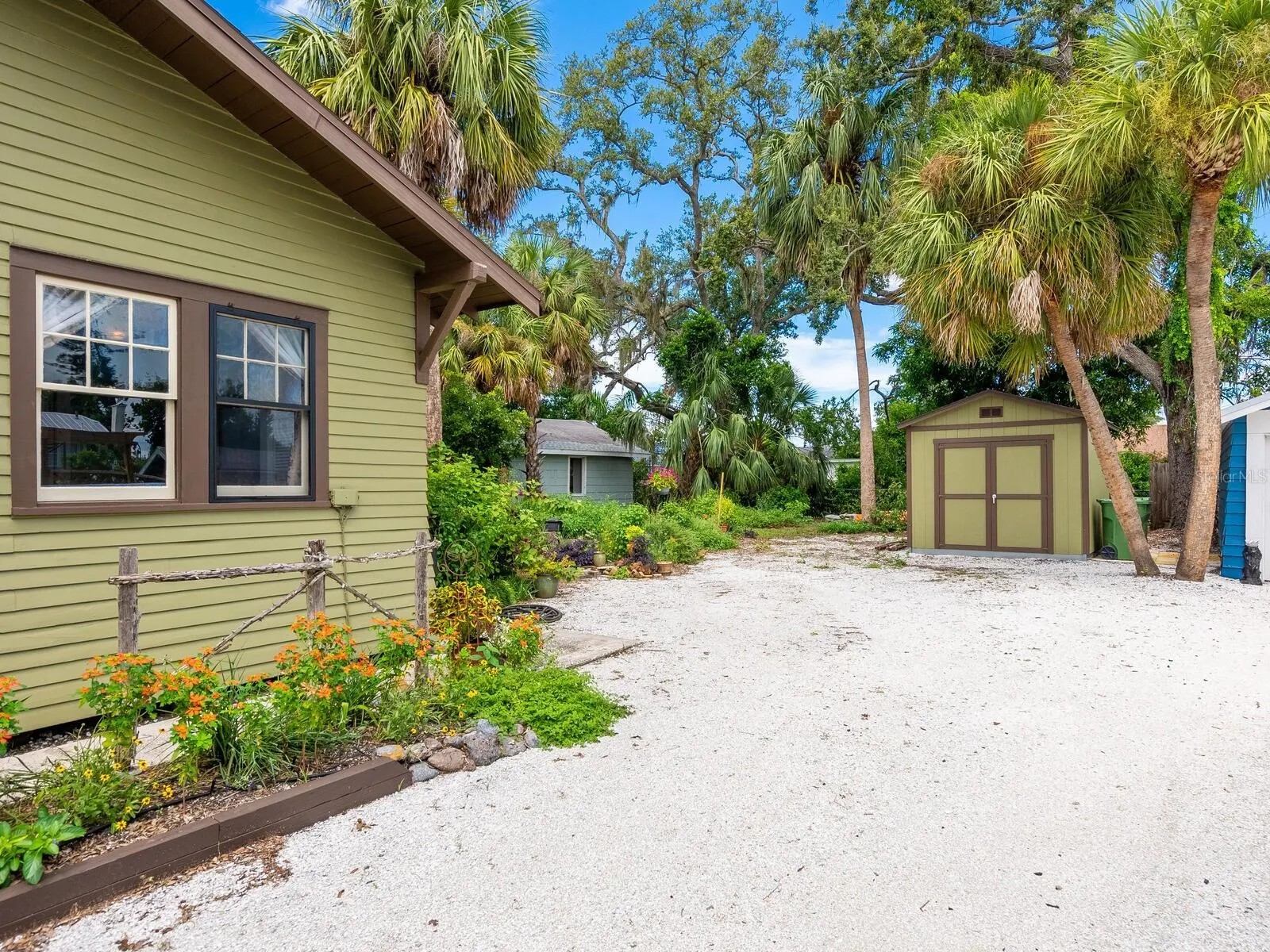 2322 7TH AVE W