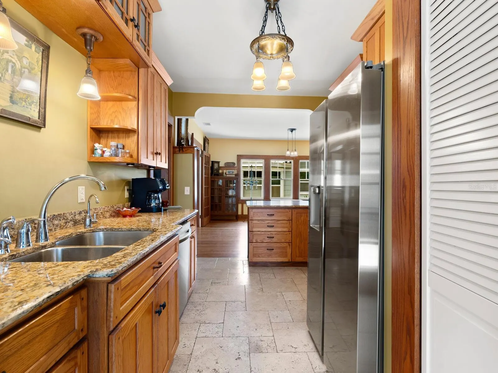 2322 7TH AVE W