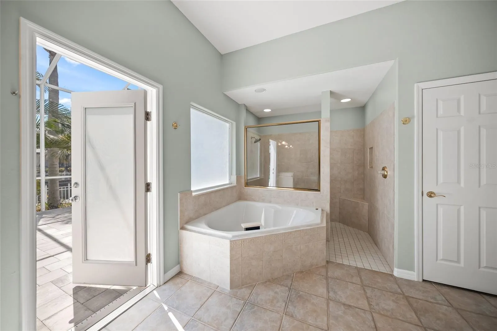 4520 BLUE MARLIN DR