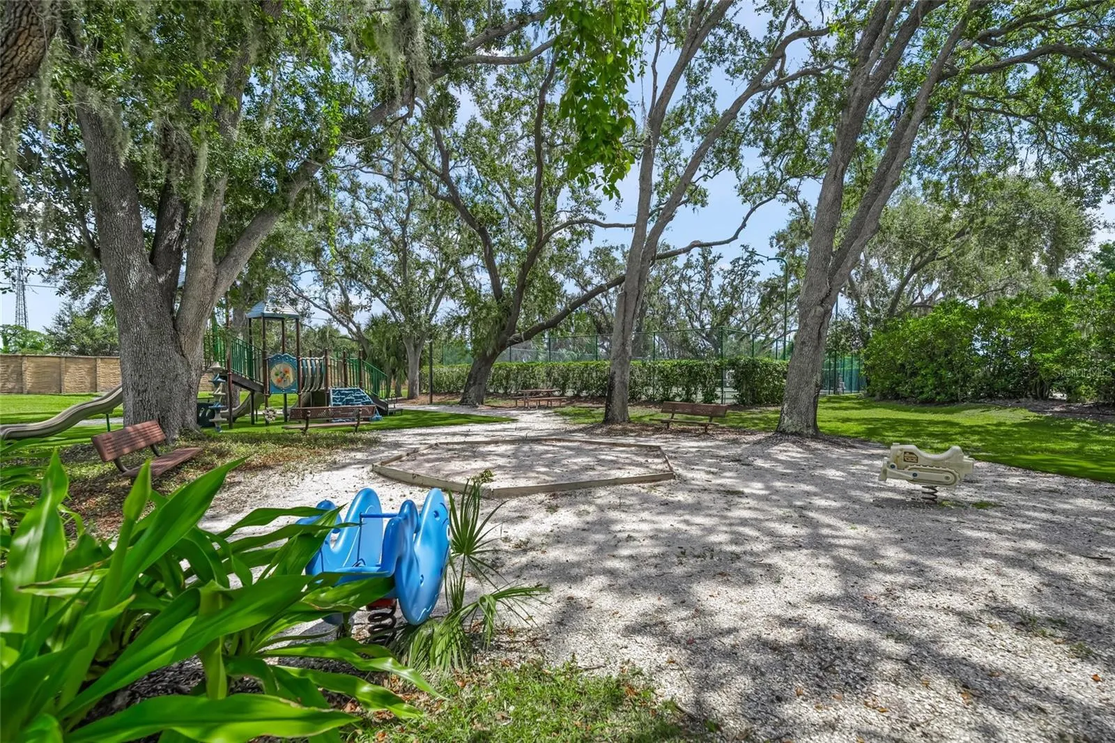 4520 BLUE MARLIN DR