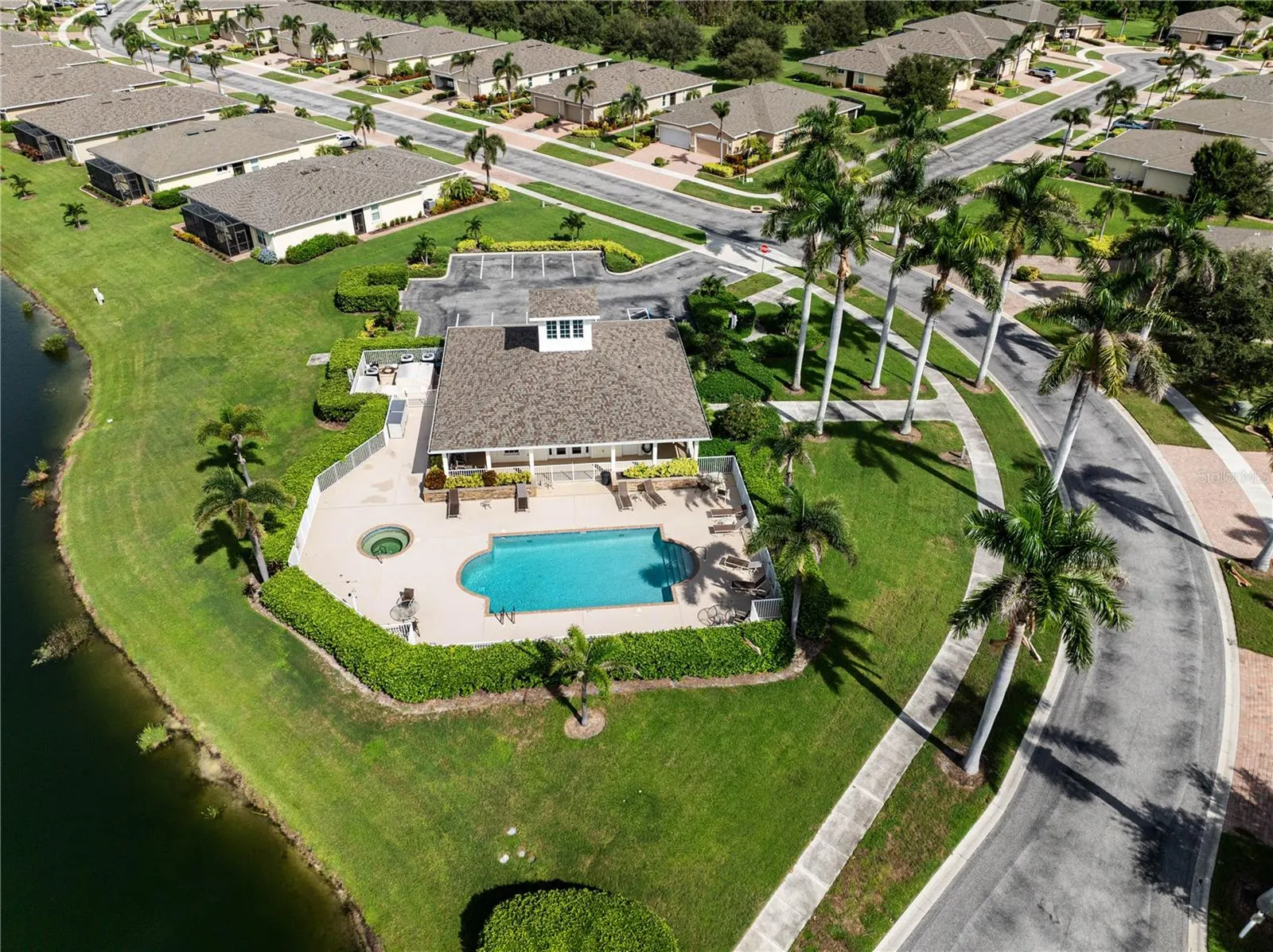 13542 ABERCROMBIE DR