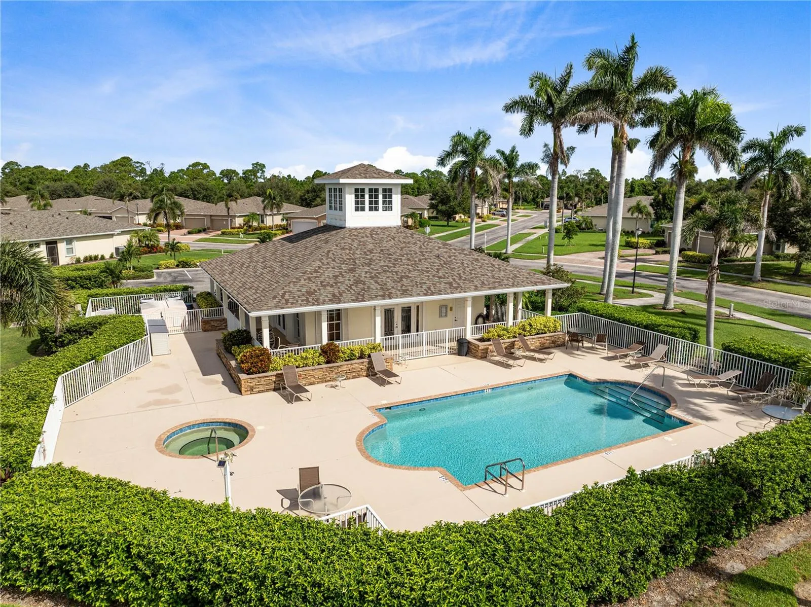 13542 ABERCROMBIE DR