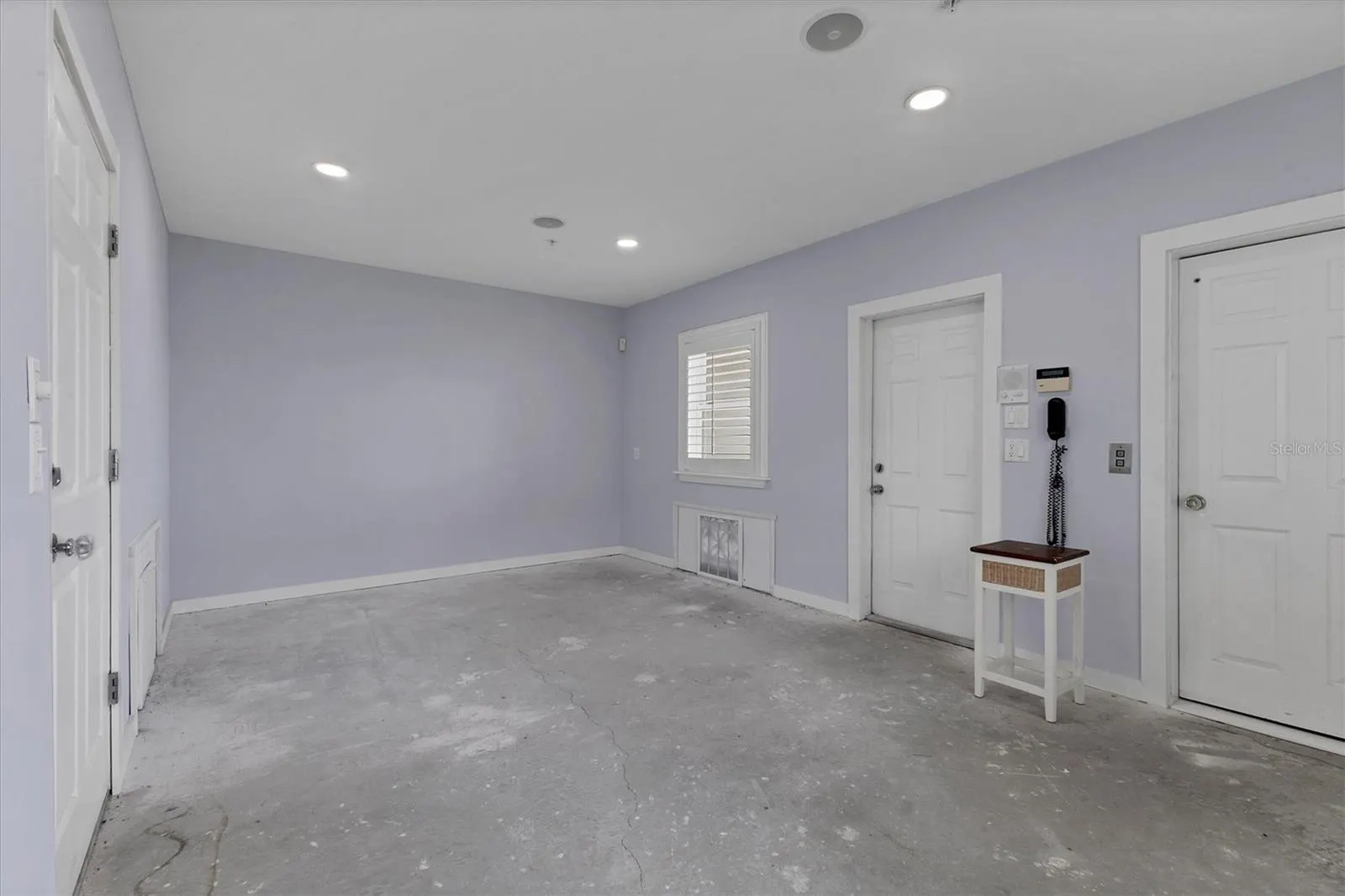 1602 POINT PLEASANT AVE W