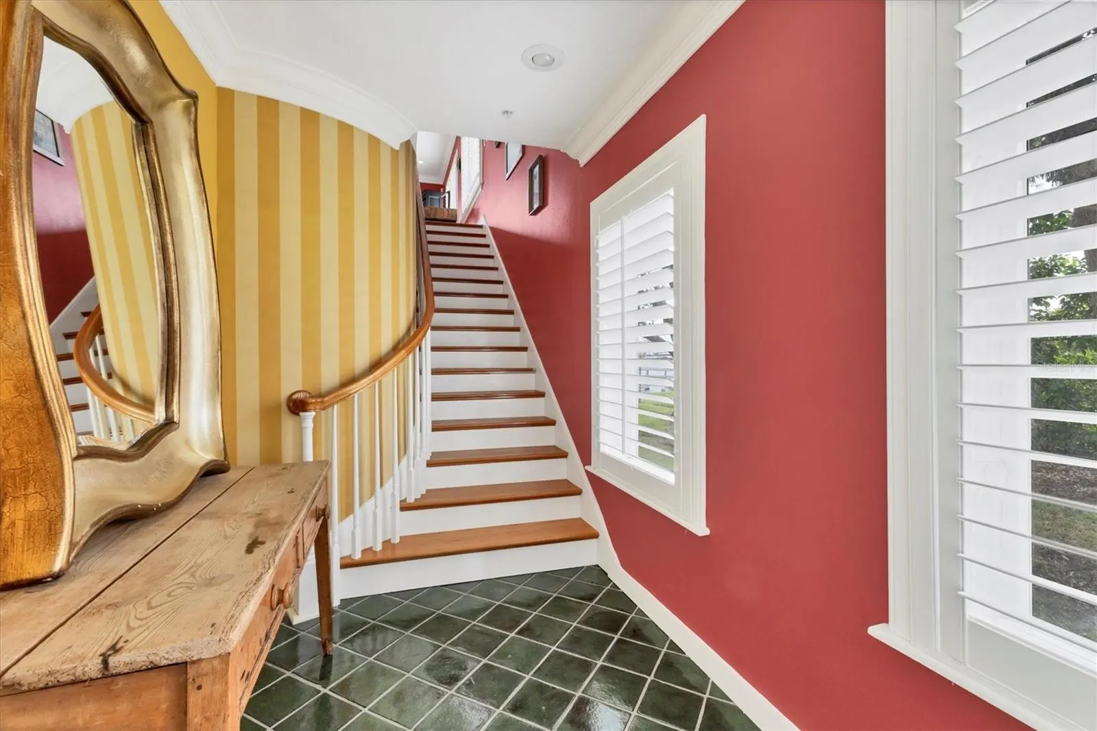 1602 POINT PLEASANT AVE W