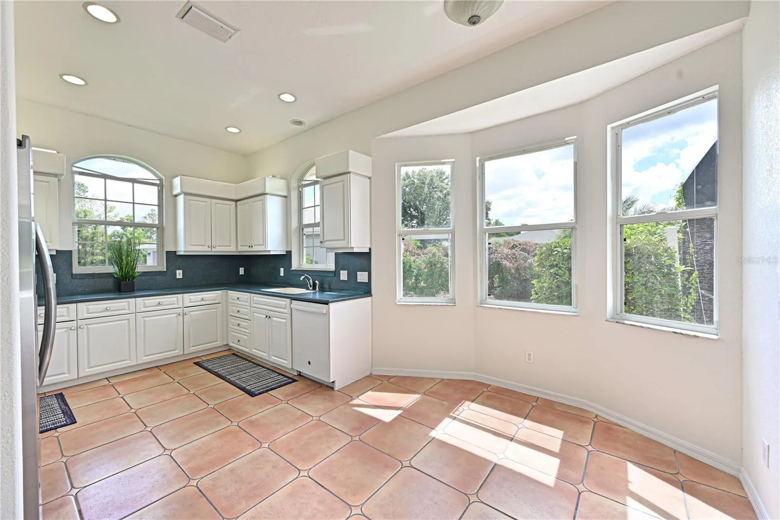 6637 PLEASANT HILL RD