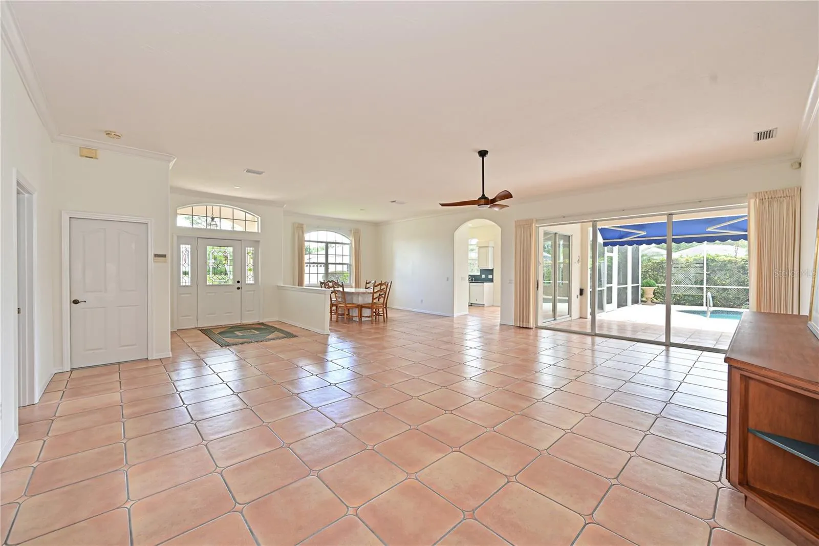6637 PLEASANT HILL RD