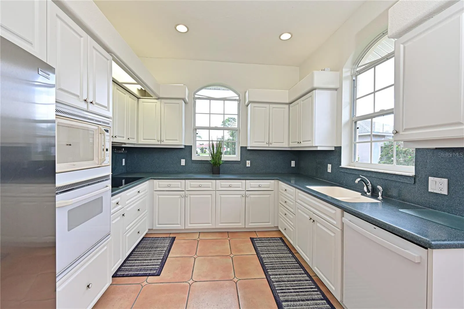 6637 PLEASANT HILL RD