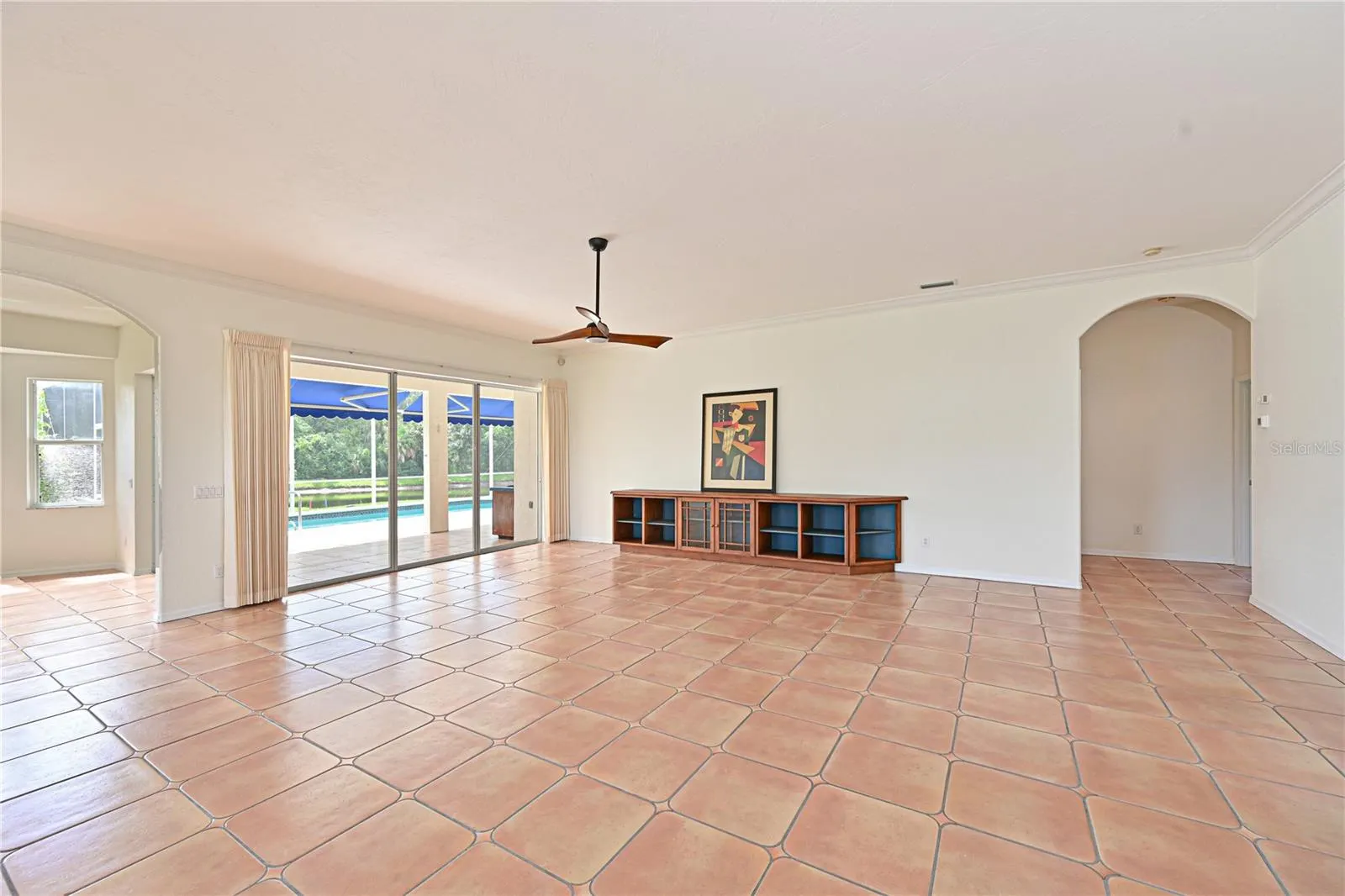 6637 PLEASANT HILL RD
