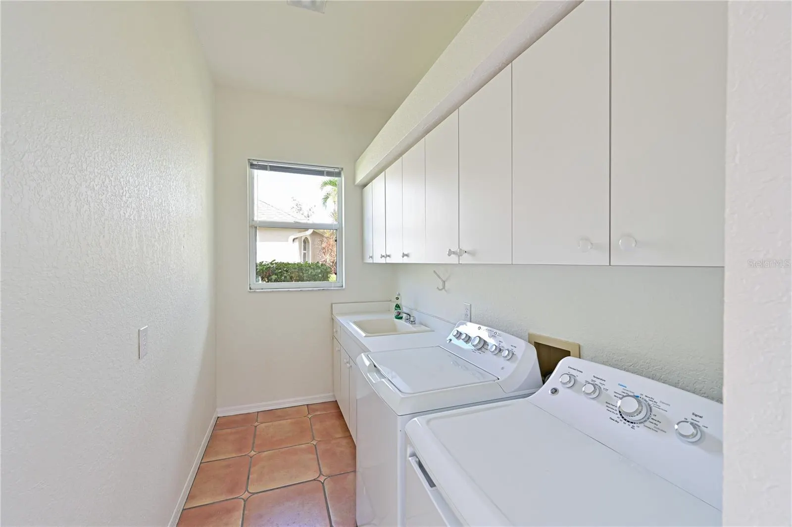 6637 PLEASANT HILL RD