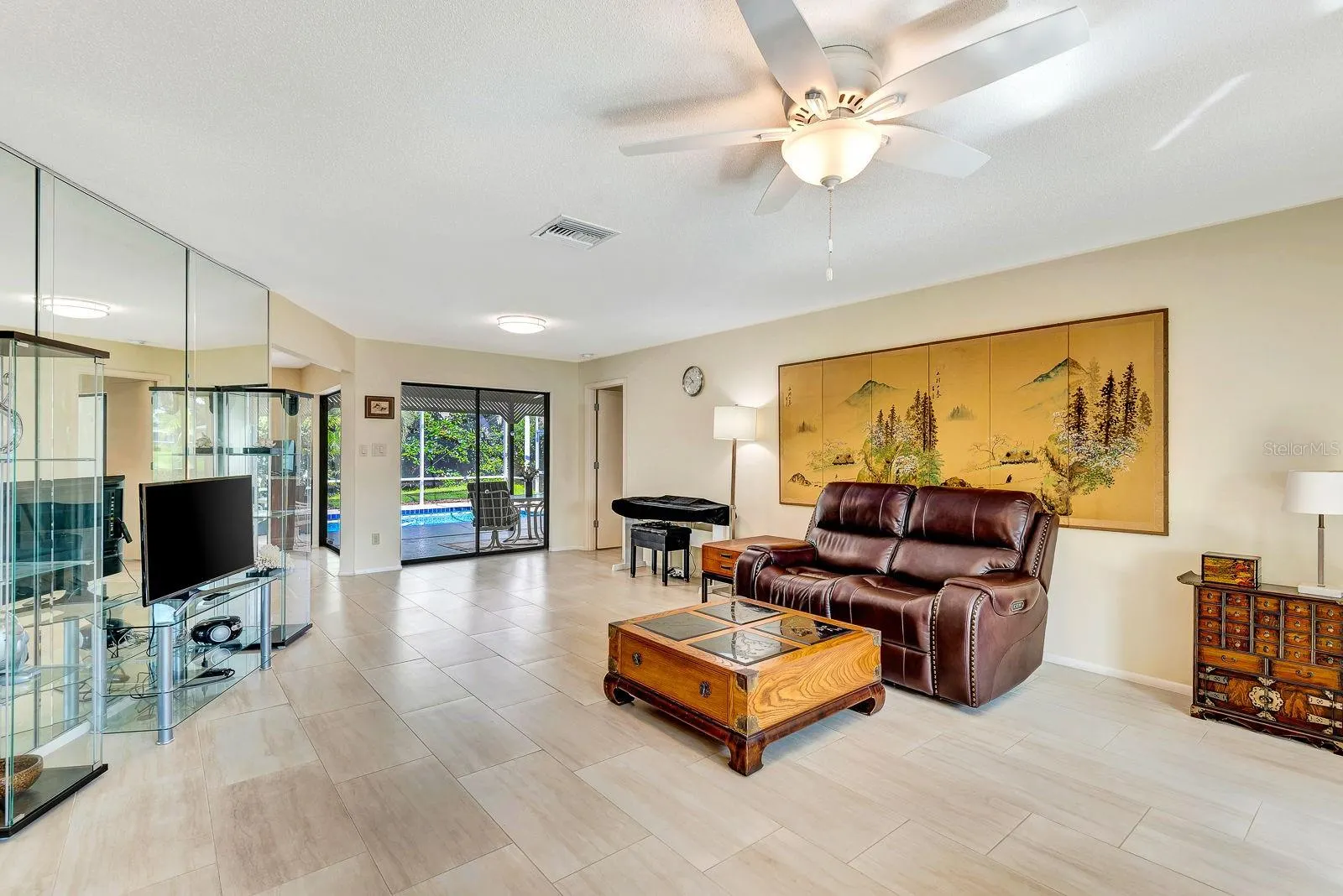 1235 PINE NEEDLE RD