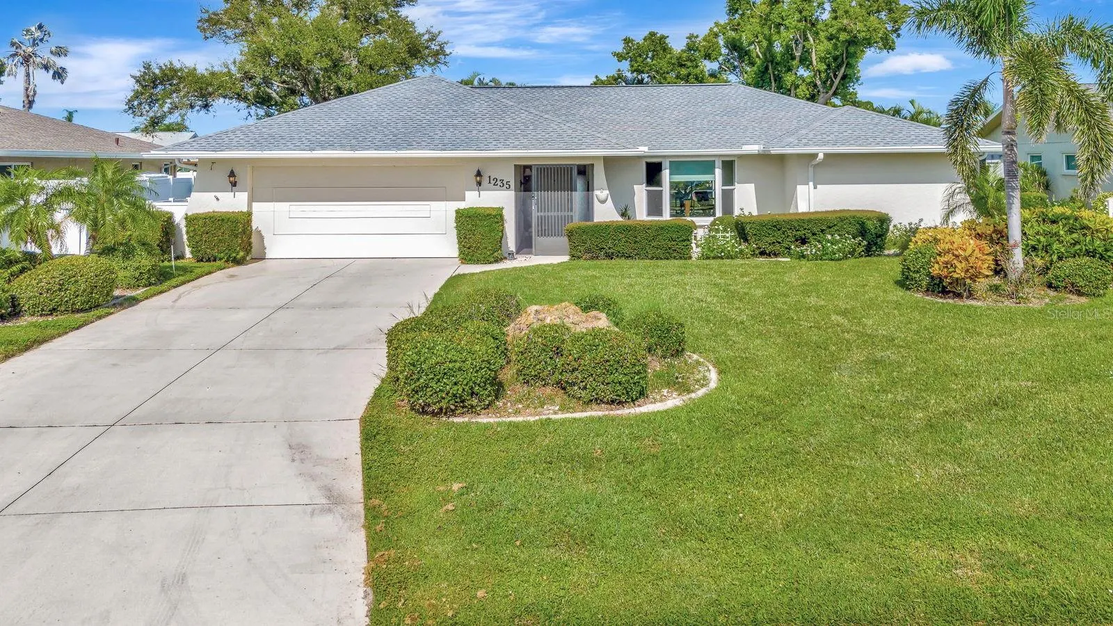 1235 PINE NEEDLE RD