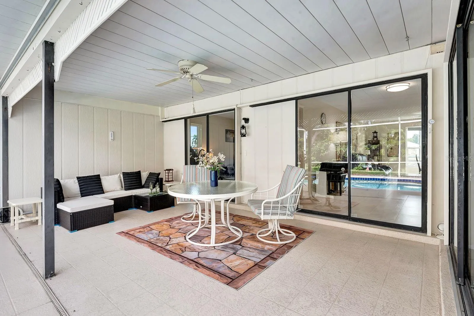 1235 PINE NEEDLE RD