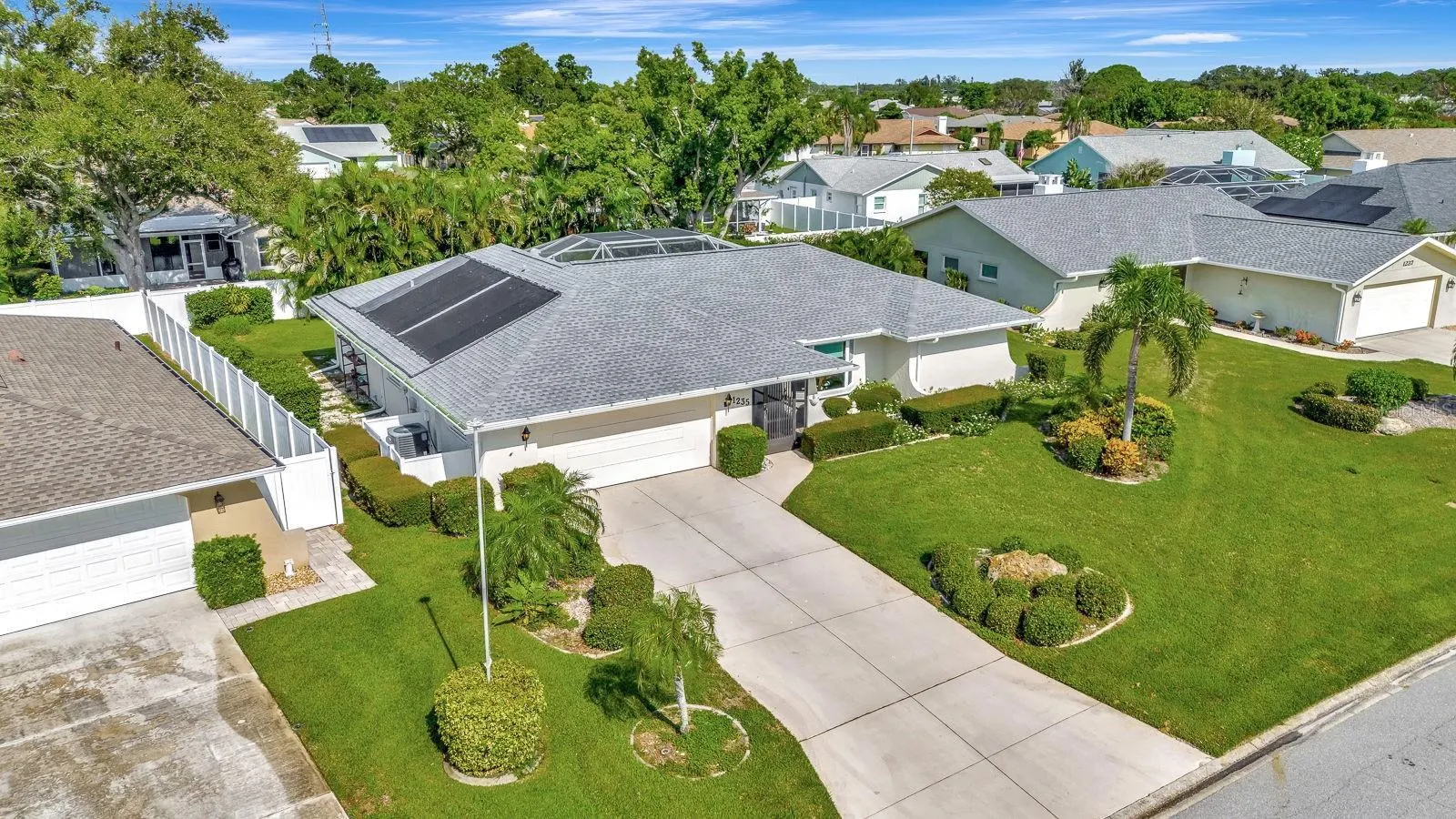 1235 PINE NEEDLE RD