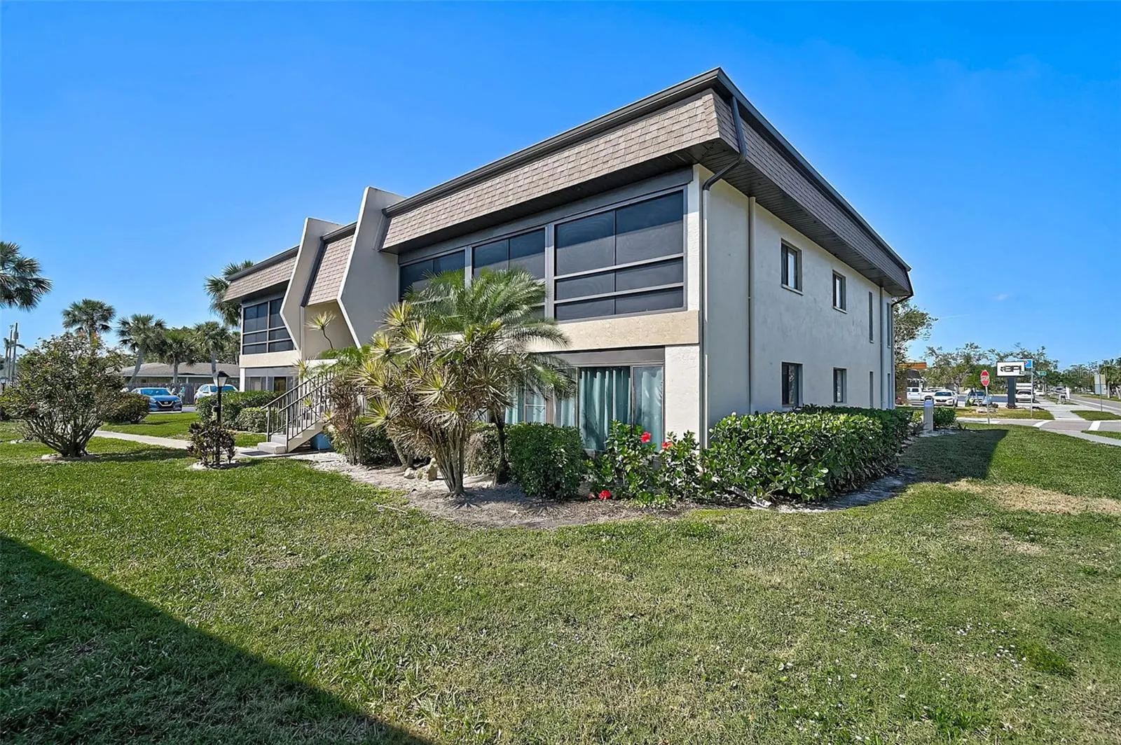 1697 NORTHAMPTON ST #1699-D, #1699-D