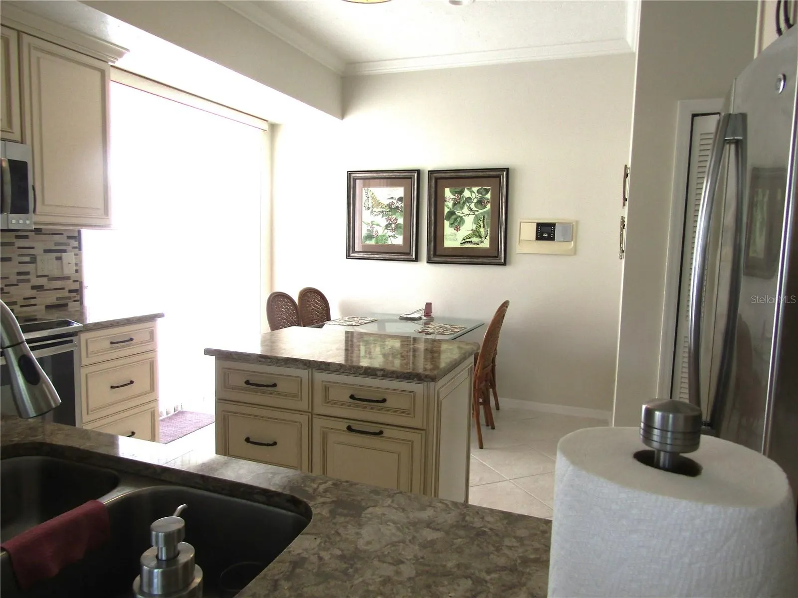 3881 CHATSWORTH GREENE CT #20, #20