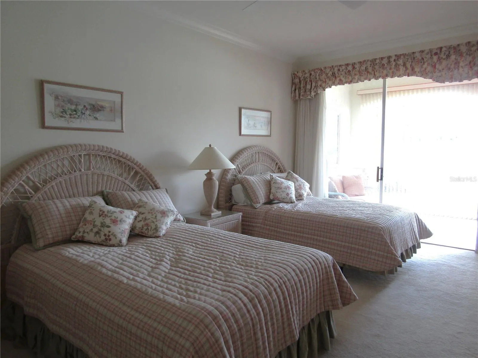 3881 CHATSWORTH GREENE CT #20, #20