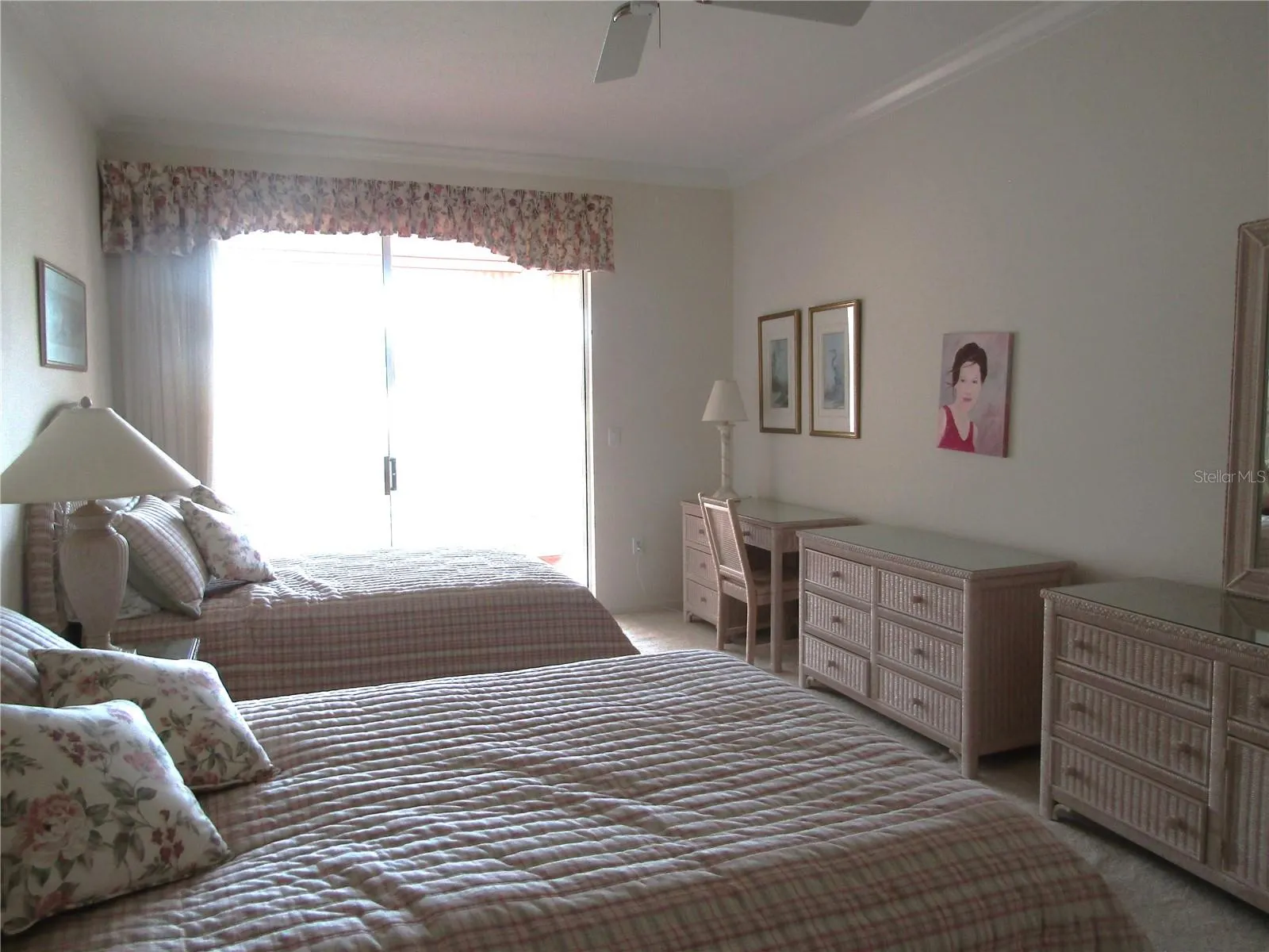 3881 CHATSWORTH GREENE CT #20, #20