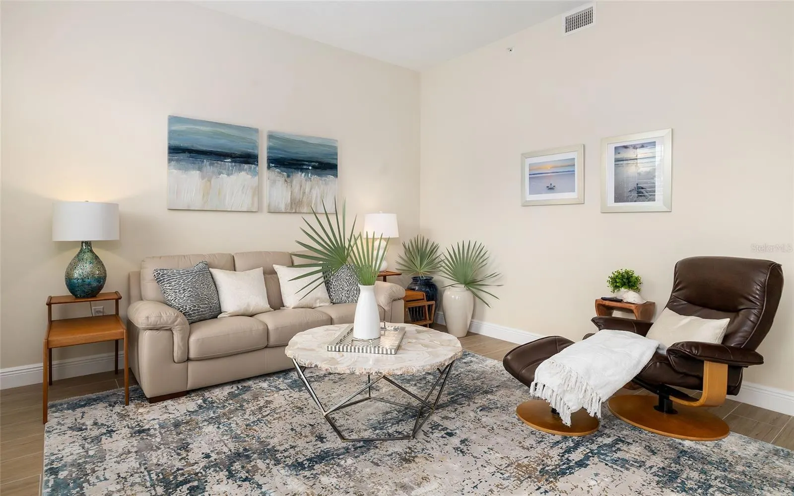 555 N ORANGE AVE #207, #207