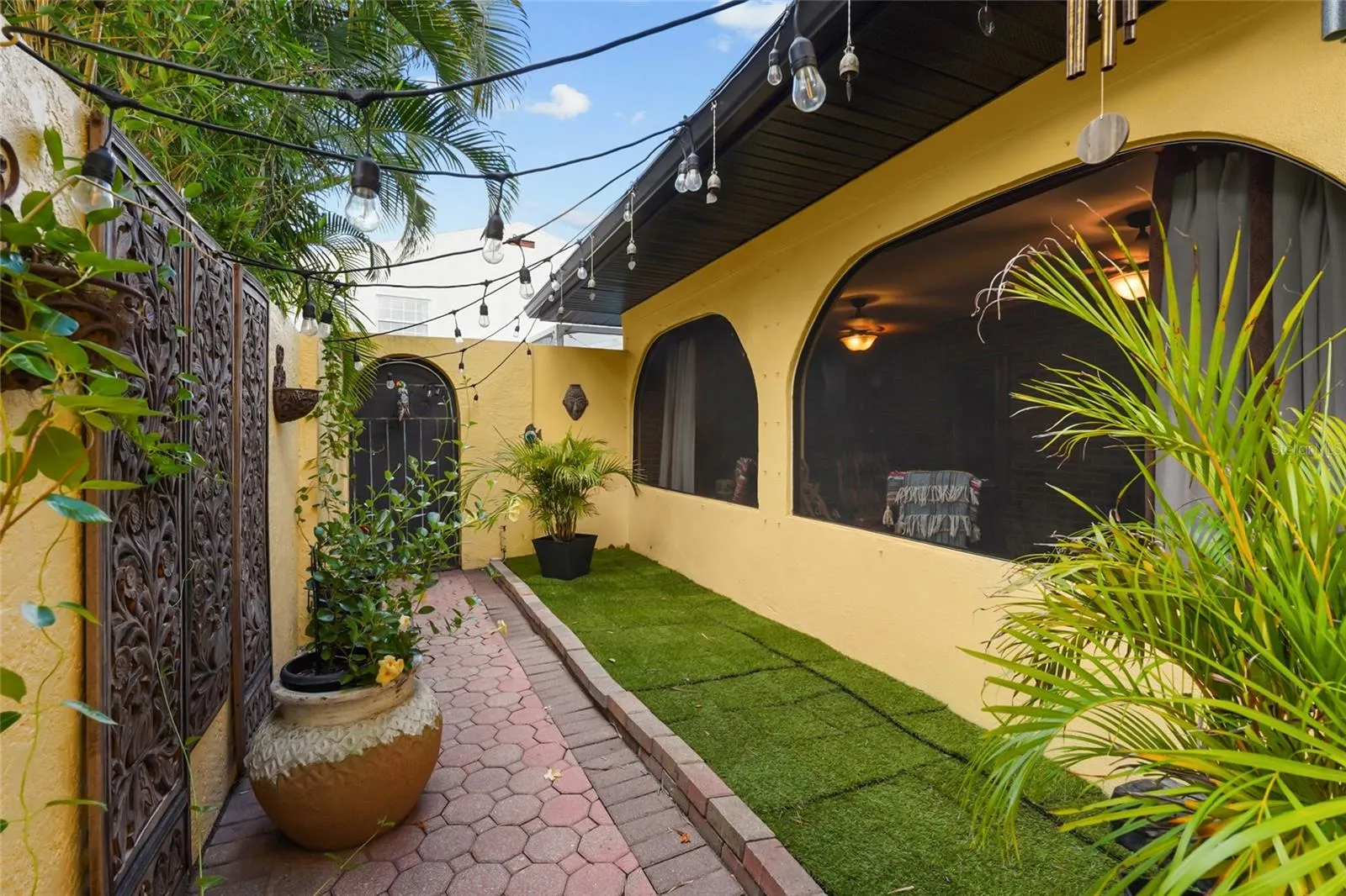 5354 CALLE FLORIDA