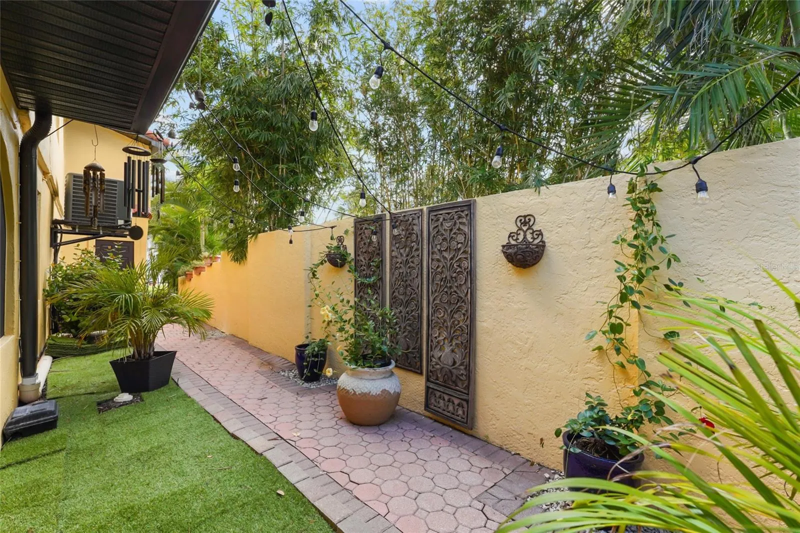 5354 CALLE FLORIDA