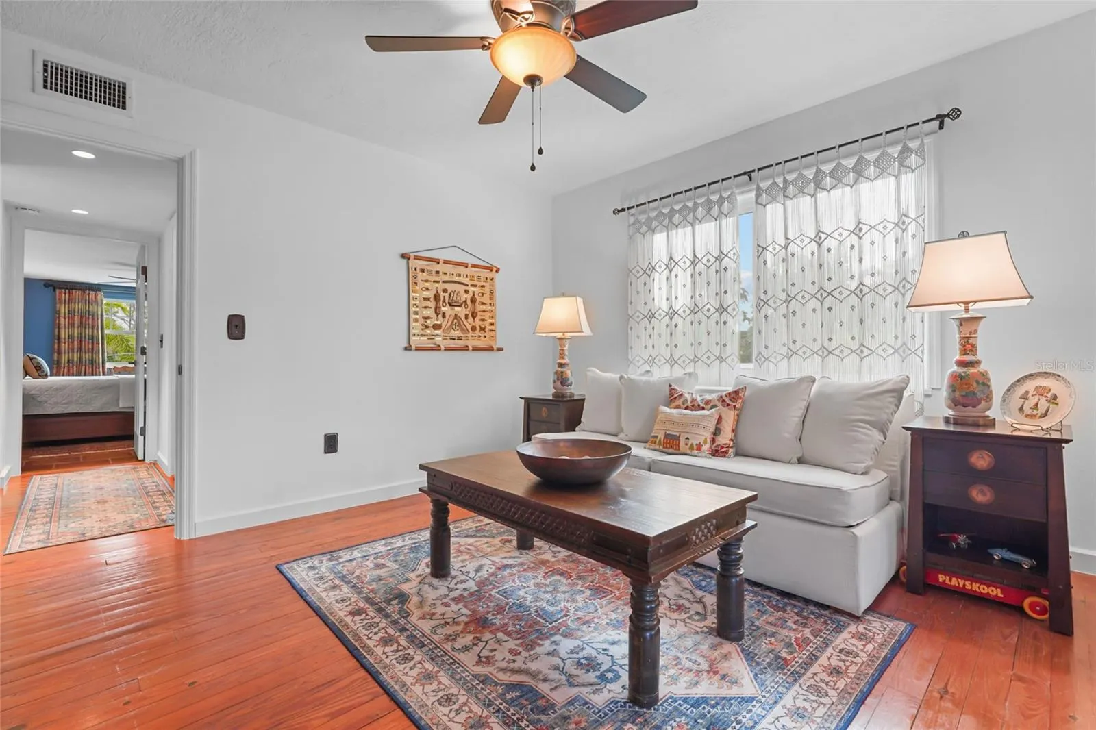 5354 CALLE FLORIDA
