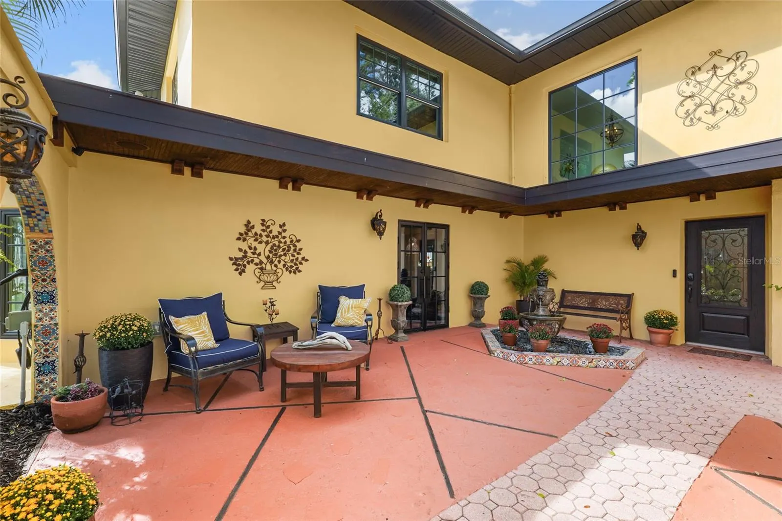 5354 CALLE FLORIDA