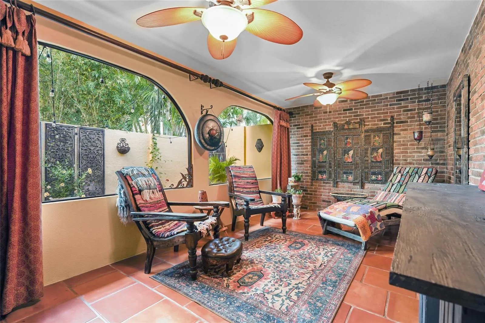 5354 CALLE FLORIDA