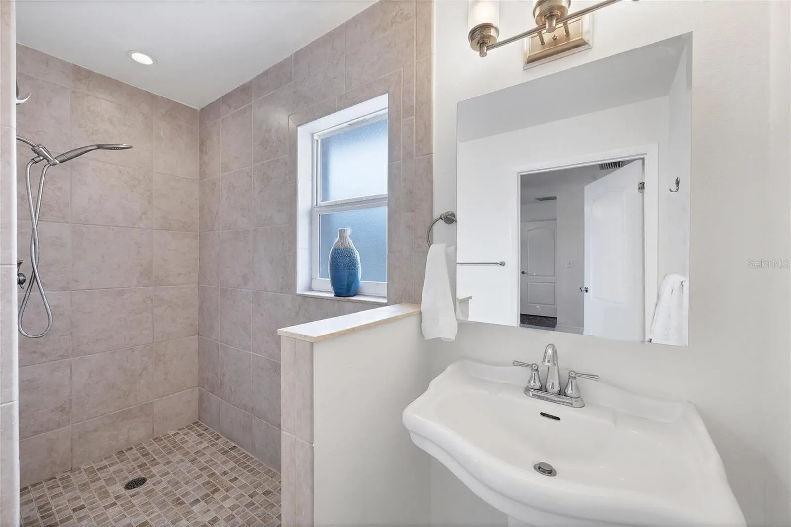 4112 23RD AVE W