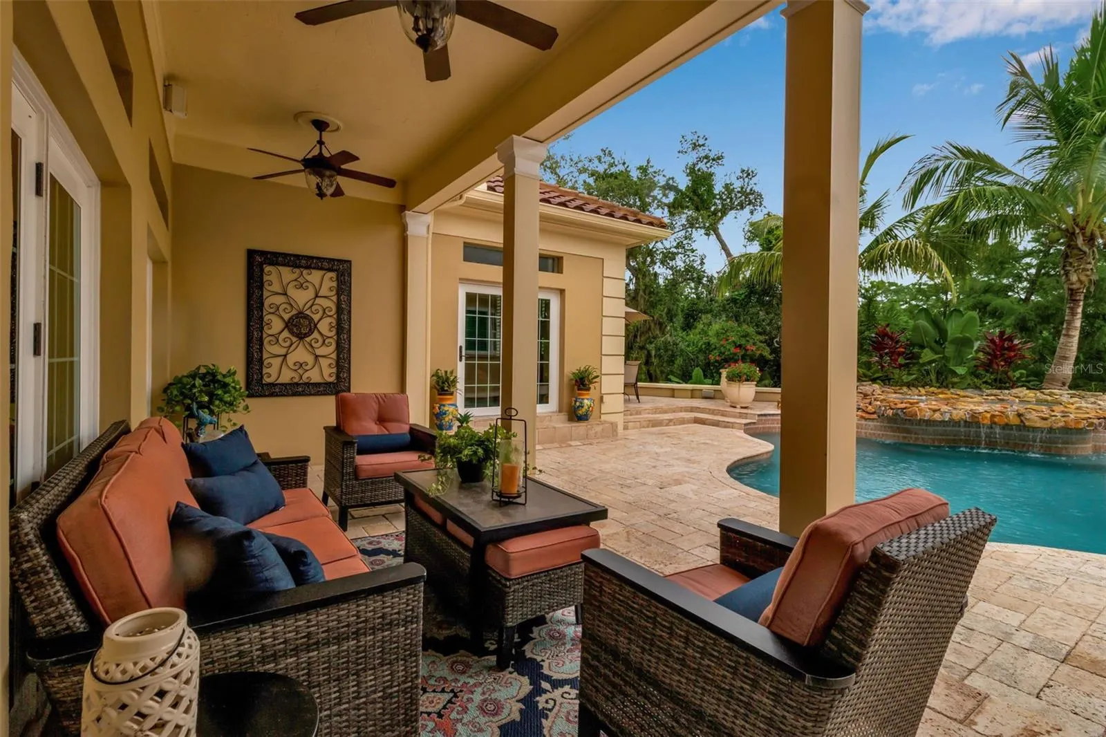 422 BLUE GARDEN LN