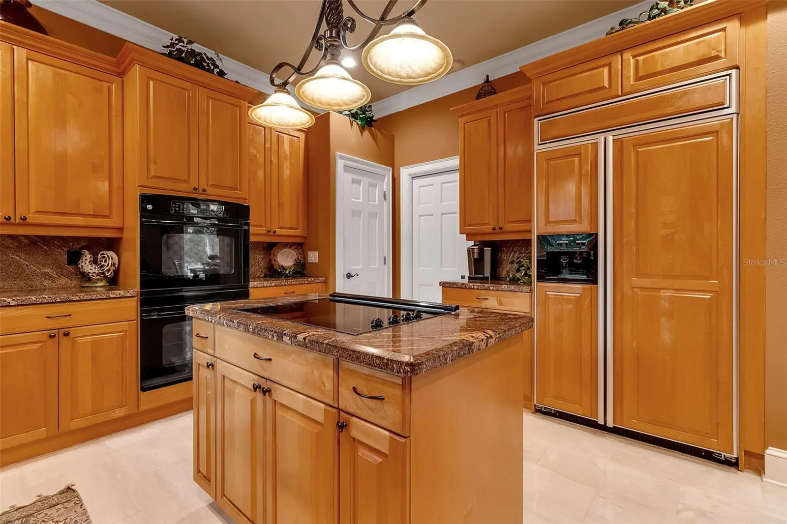 422 BLUE GARDEN LN