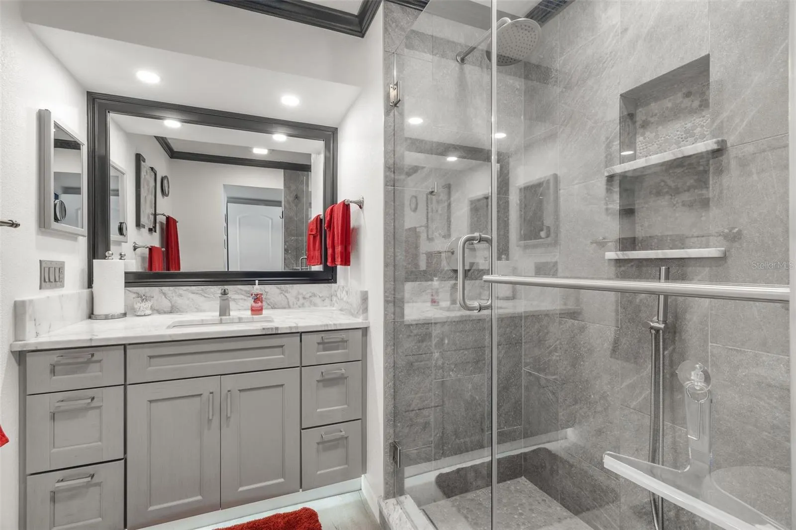 155 STANFORD DR #3, #3