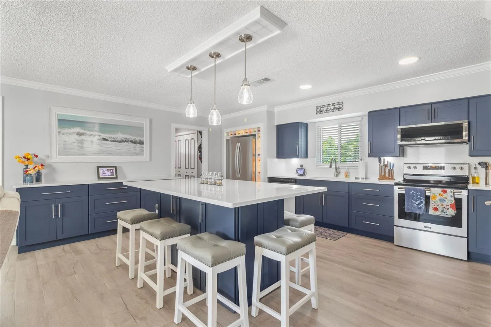 155 STANFORD DR #3, #3
