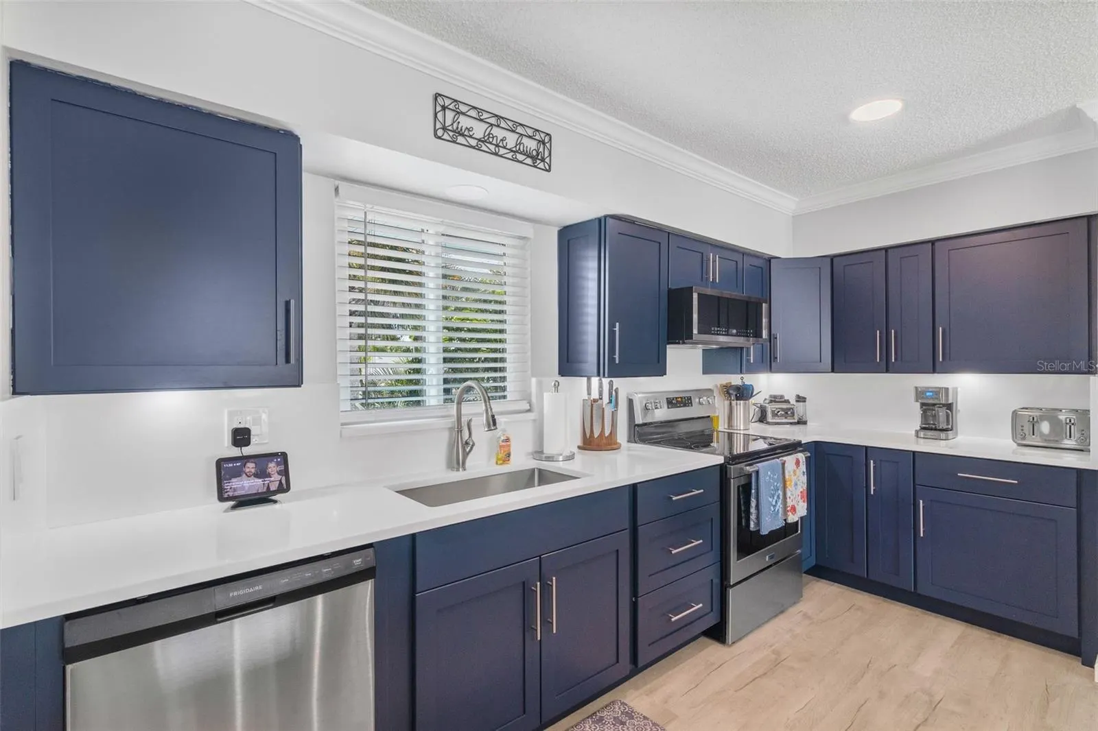 155 STANFORD DR #3, #3