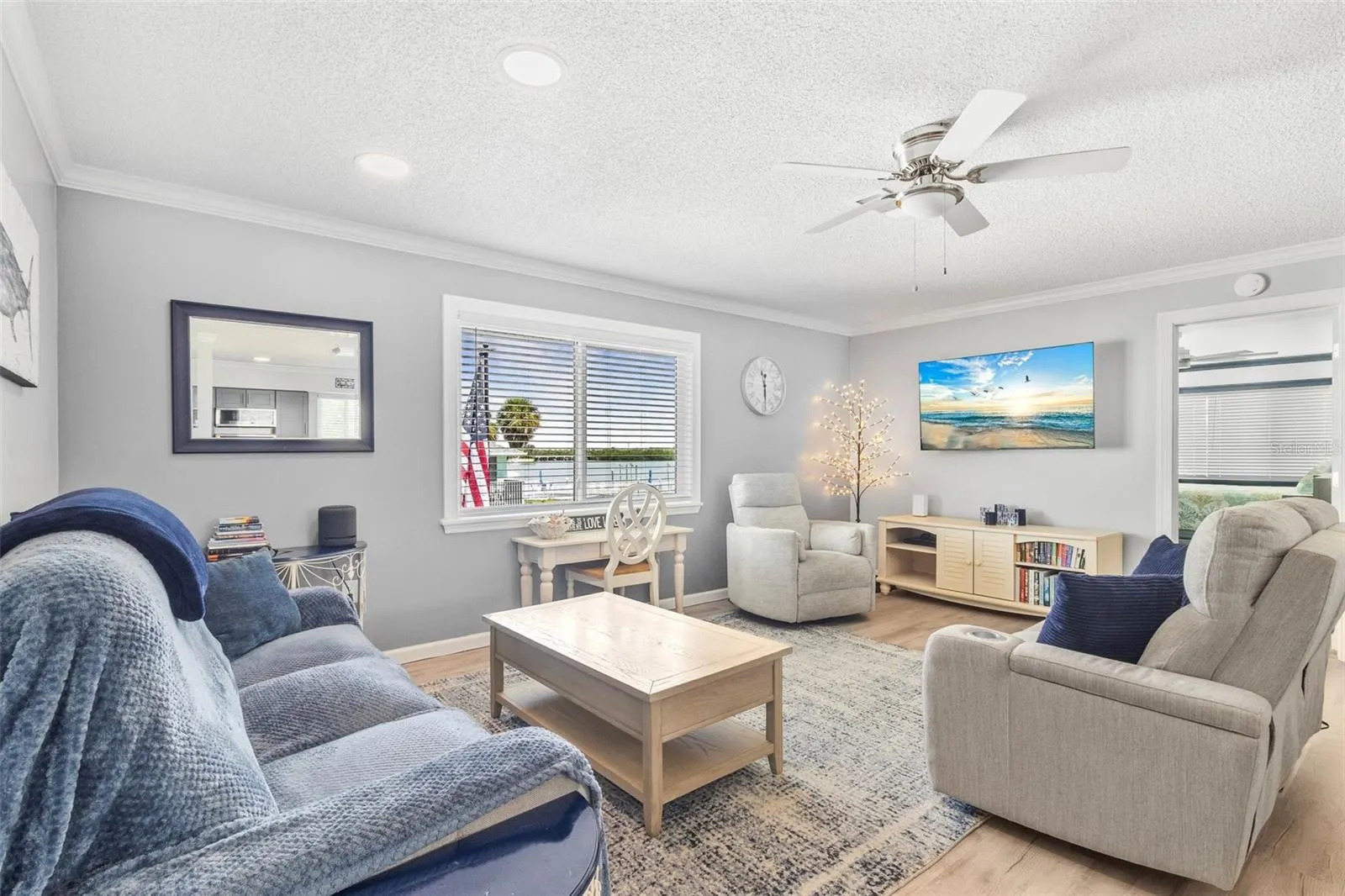 155 STANFORD DR #3, #3