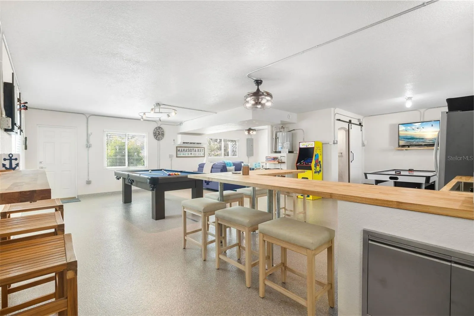 155 STANFORD DR #3, #3