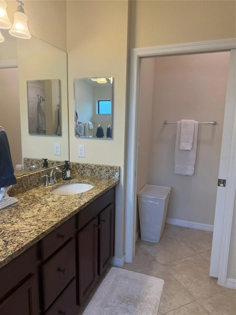 5528 PALMER CIR #206, #206
