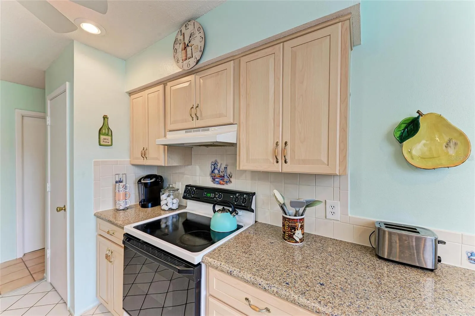 265 DORCHESTER DR